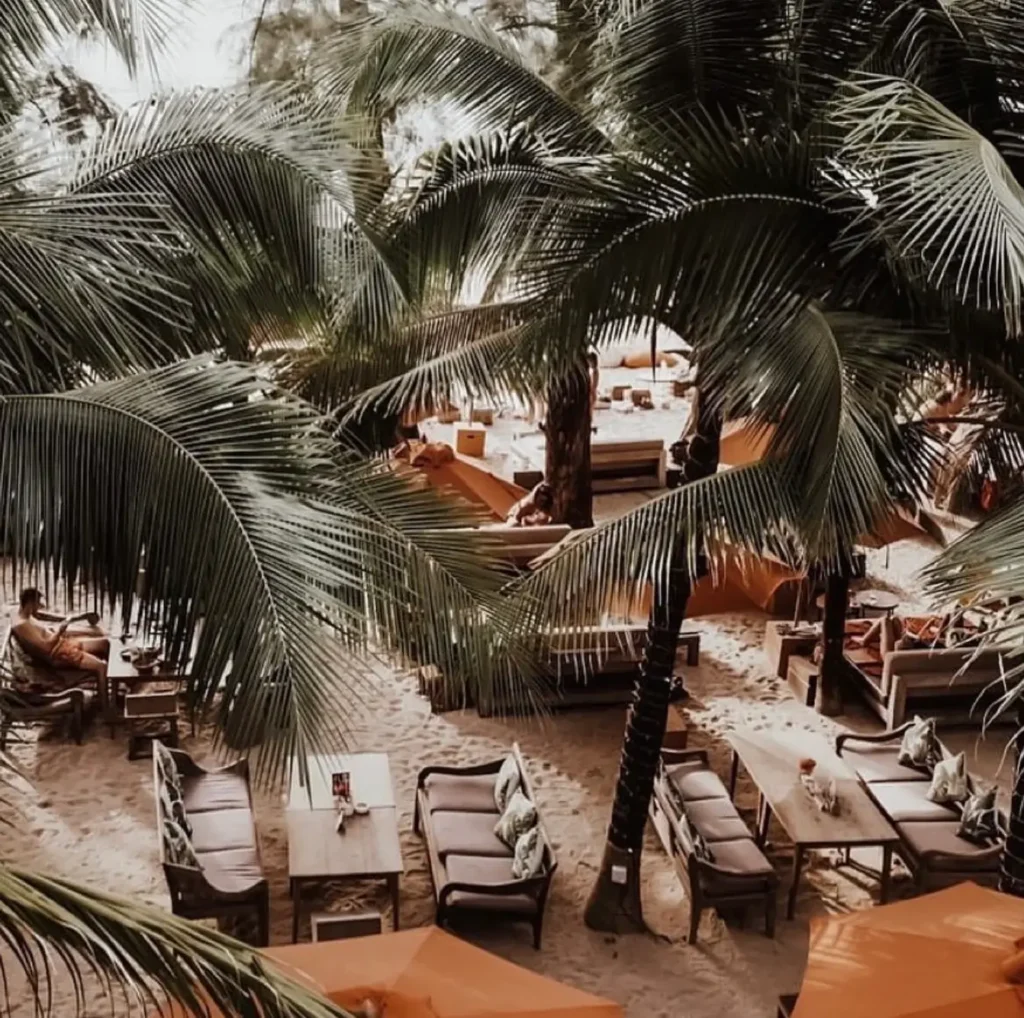 Cafe Del Mar Beach Club Phuket